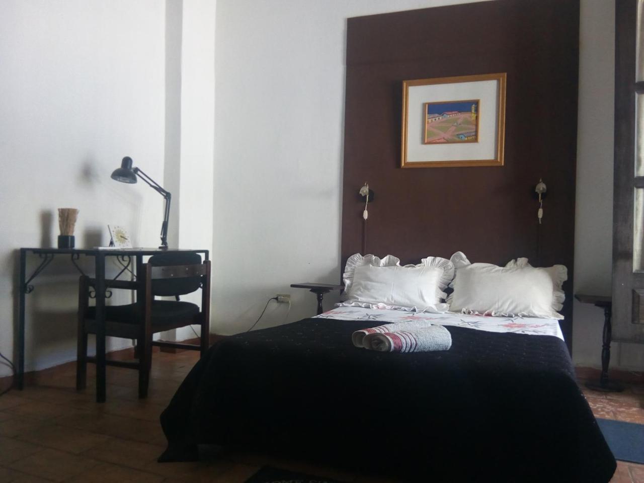 Black Cat Hostel Asuncion Buitenkant foto